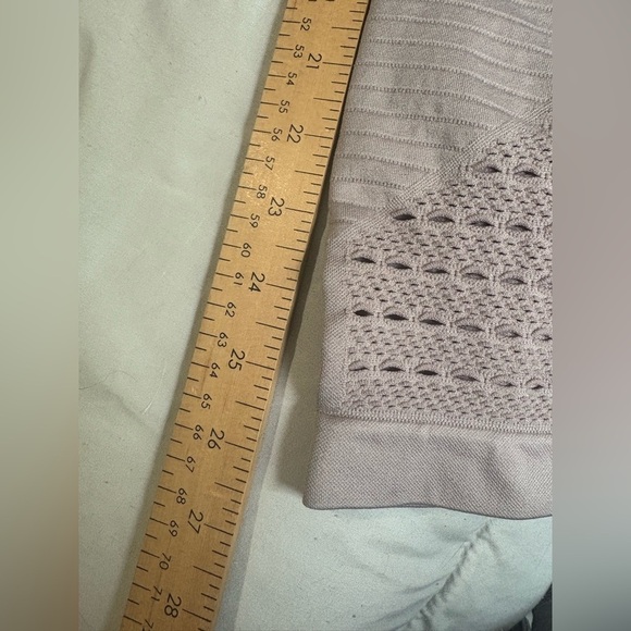 Gymshark eyelet seamless energy hi-rise leggings size XS - Picture 8 of 10